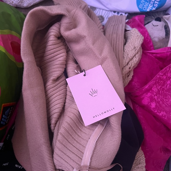 NWT Hello Molly Off the shoulder Midi - Picture 6 of 6